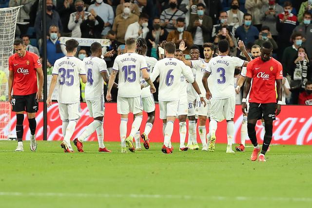 巴萨计划明夏签下哲凯赖什 作为莱万的理想接班人